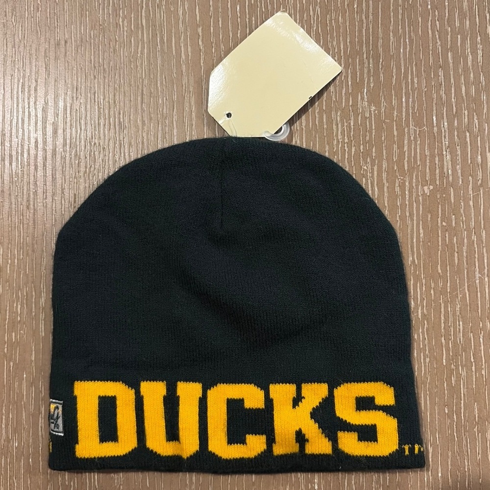 The Game Oregon Ducks Beanie Hat Black Yellow Knit Acrylic One Size NWT